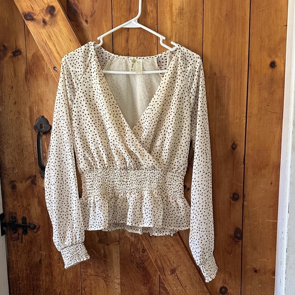 3/$20 bundle deal!!!!! Japna Beige Polka Dot Smocked Blouse - Picture 2 of 4